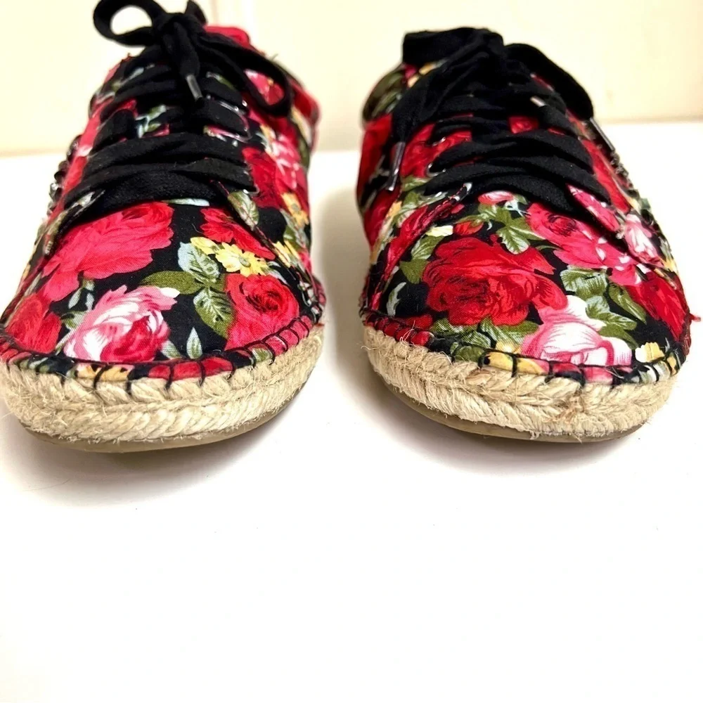 Yellow Box Enchanted Floral espadrilles Sneakers Womans 9M Boho cottagecore